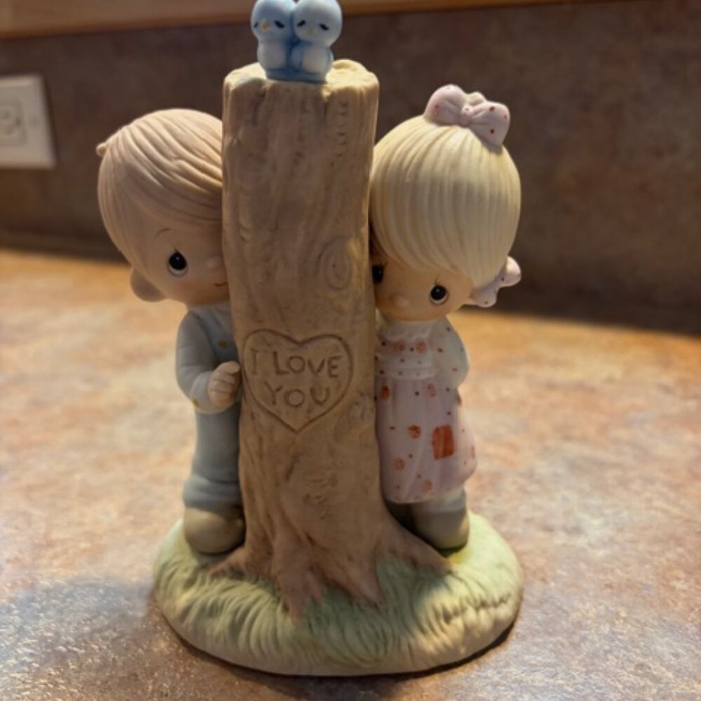 1979 "Thee I Love" Precious Moment